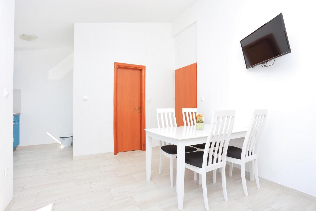 Apartments With A Parking Space Stanici, Omis - 17894 المظهر الخارجي الصورة